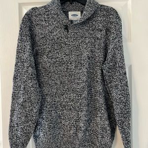 Men’s Old Navy sweater
